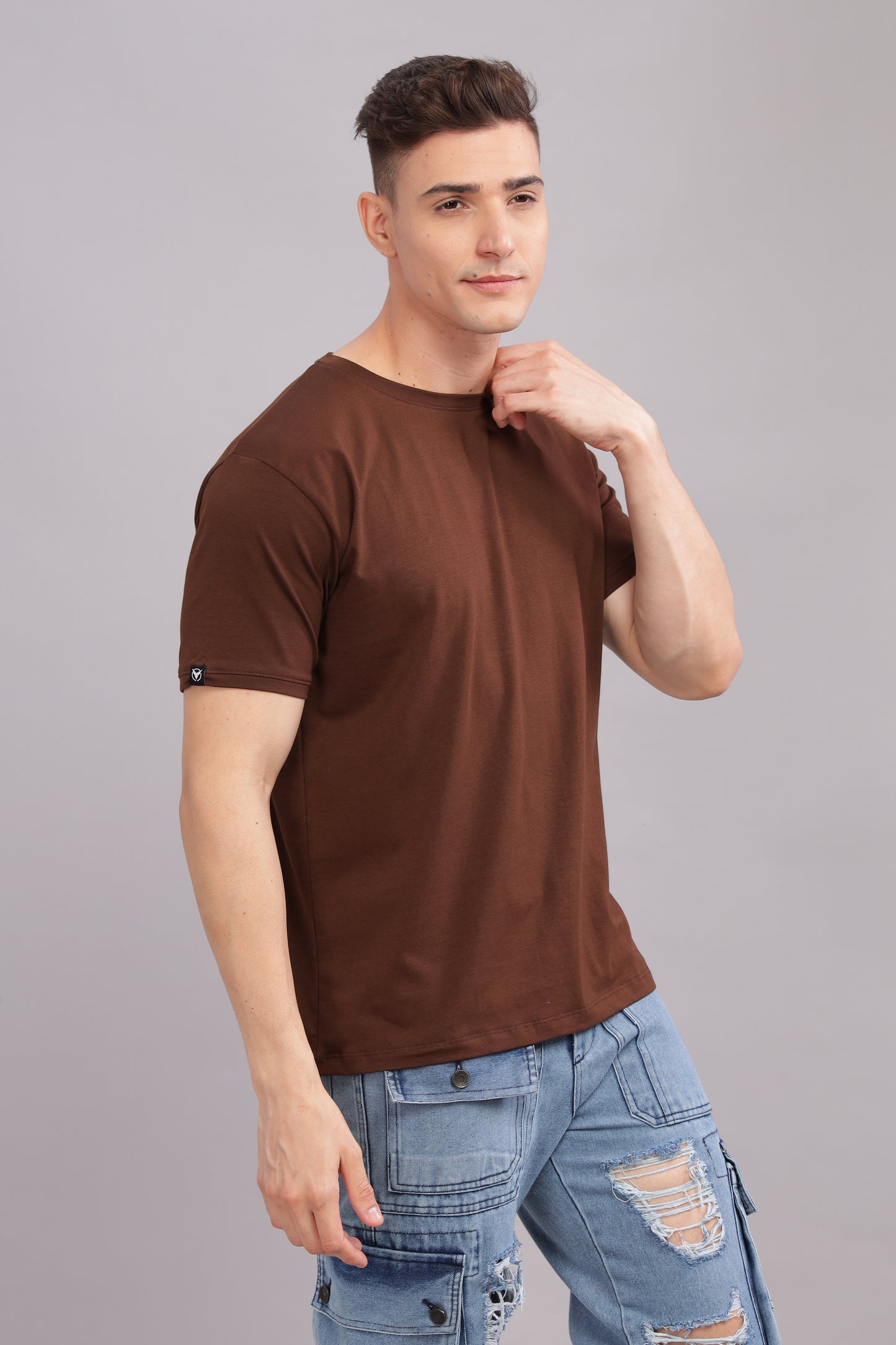 ROROYALS Solid Men Round Neck Brown T-Shirt